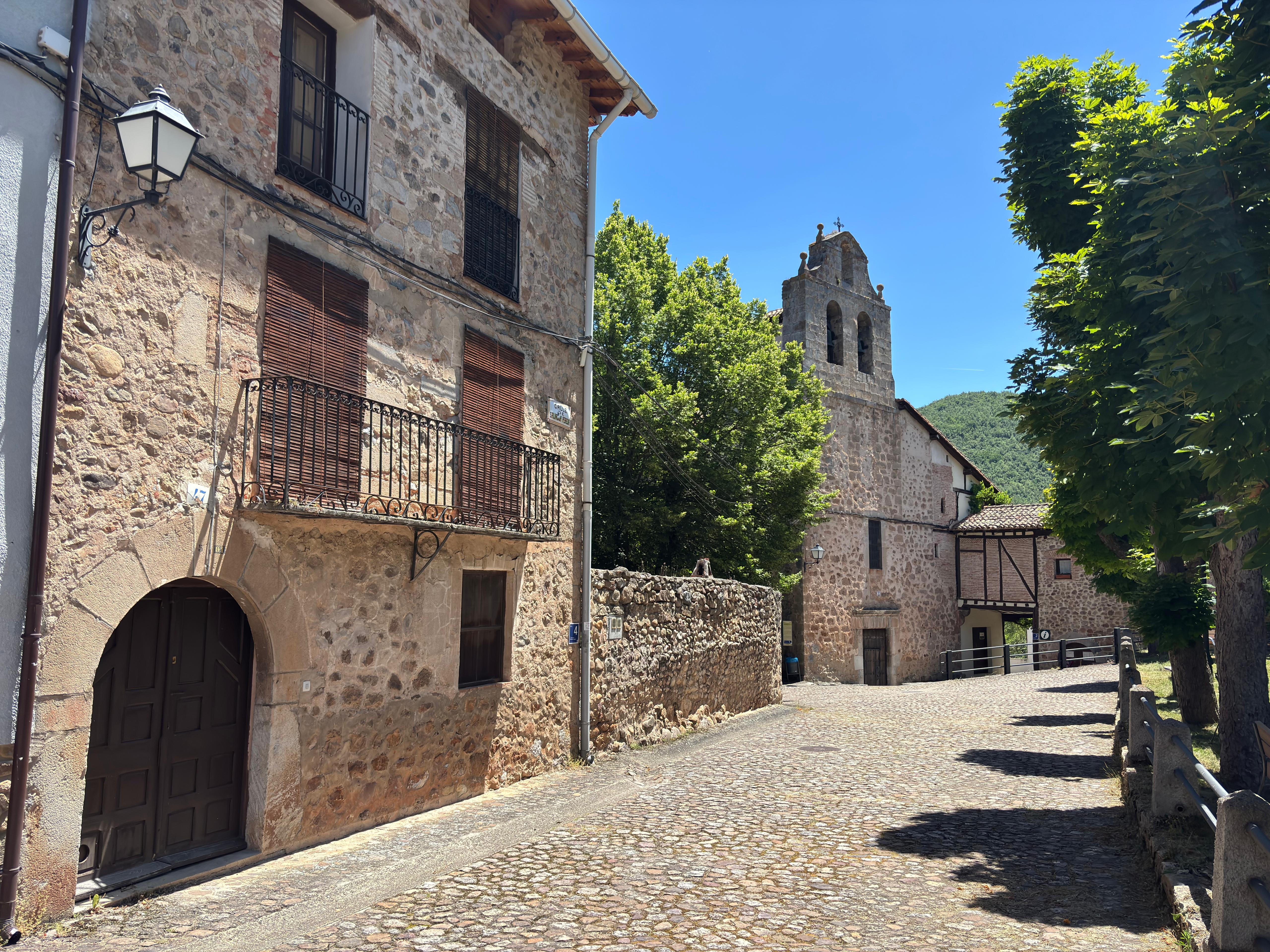 Vista del pueblo de Pradillo, La Rioja